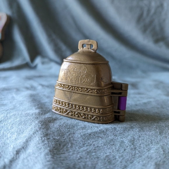 Vintage Polly Pocket Hunchback Of Notre Dame Disney Locket Once Upon A Time Bell - Picture 5 of 12